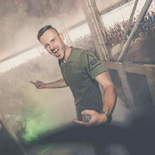 DJ No ID